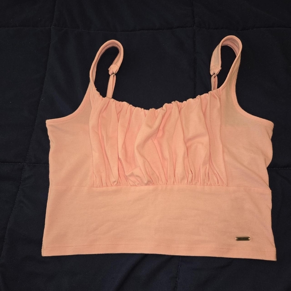 Hollister Pink Medium Tank - Picture 1 of 3